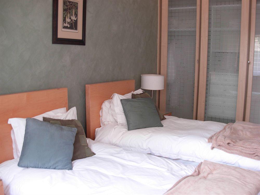 Liongate Bed And Breakfast 에덴베일 외부 사진