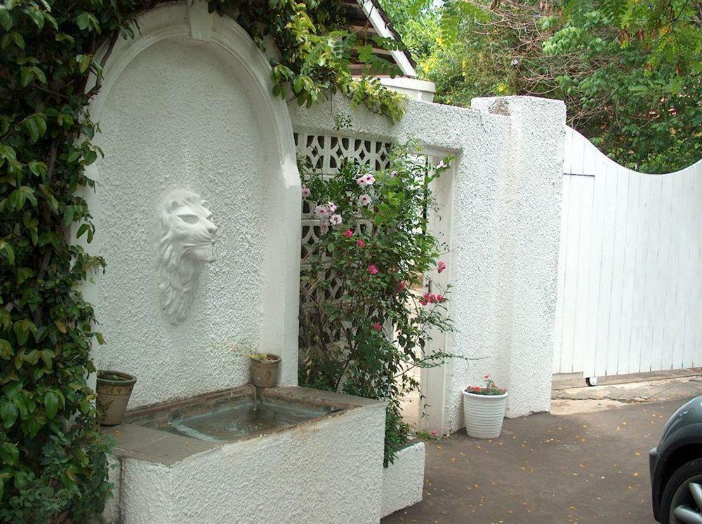 Liongate Bed And Breakfast 에덴베일 외부 사진